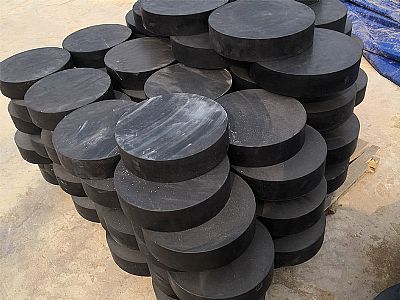 宁江区板式橡胶支座由若干层橡胶片与薄钢板经加压硫化